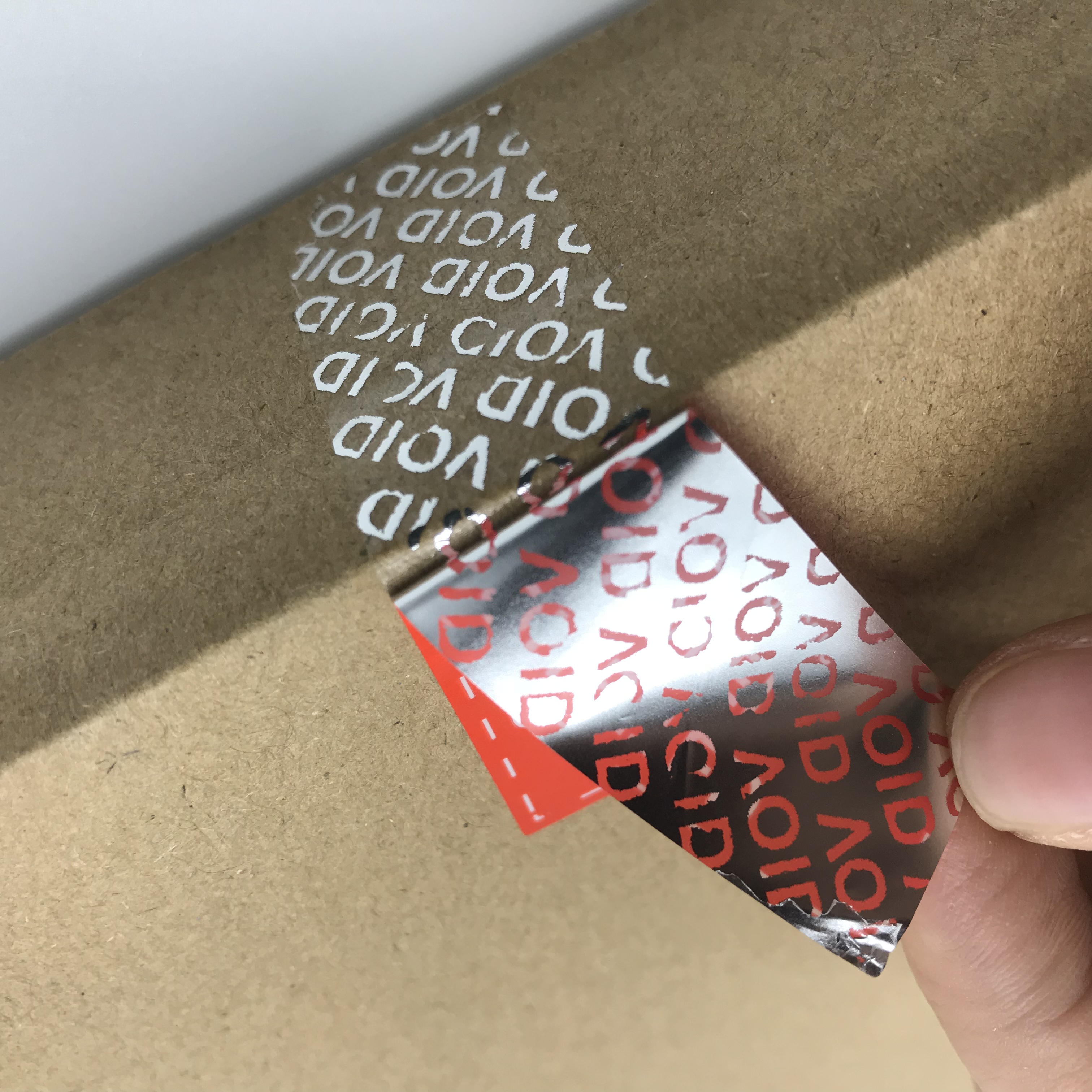 封口防拆標(biāo)簽的一些方案|易碎、撕開(kāi)留字